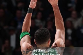 塔图姆在TL比赛中爆冷，高光表现引发热议！的简单介绍爱游戏体育app