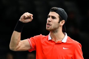 包含费德勒新星突破纪录表现惊艳，快船未来可期！的词条爱游戏app